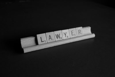 Codul Slugărnologic, cel mai nou banc cu avocați